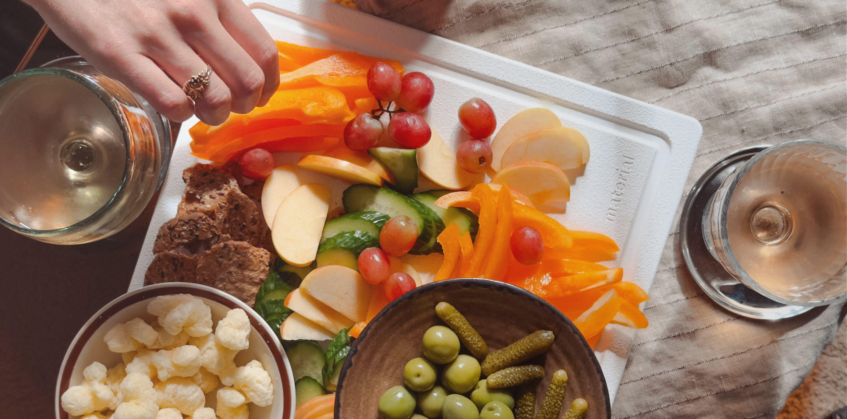 Lay your table for life.