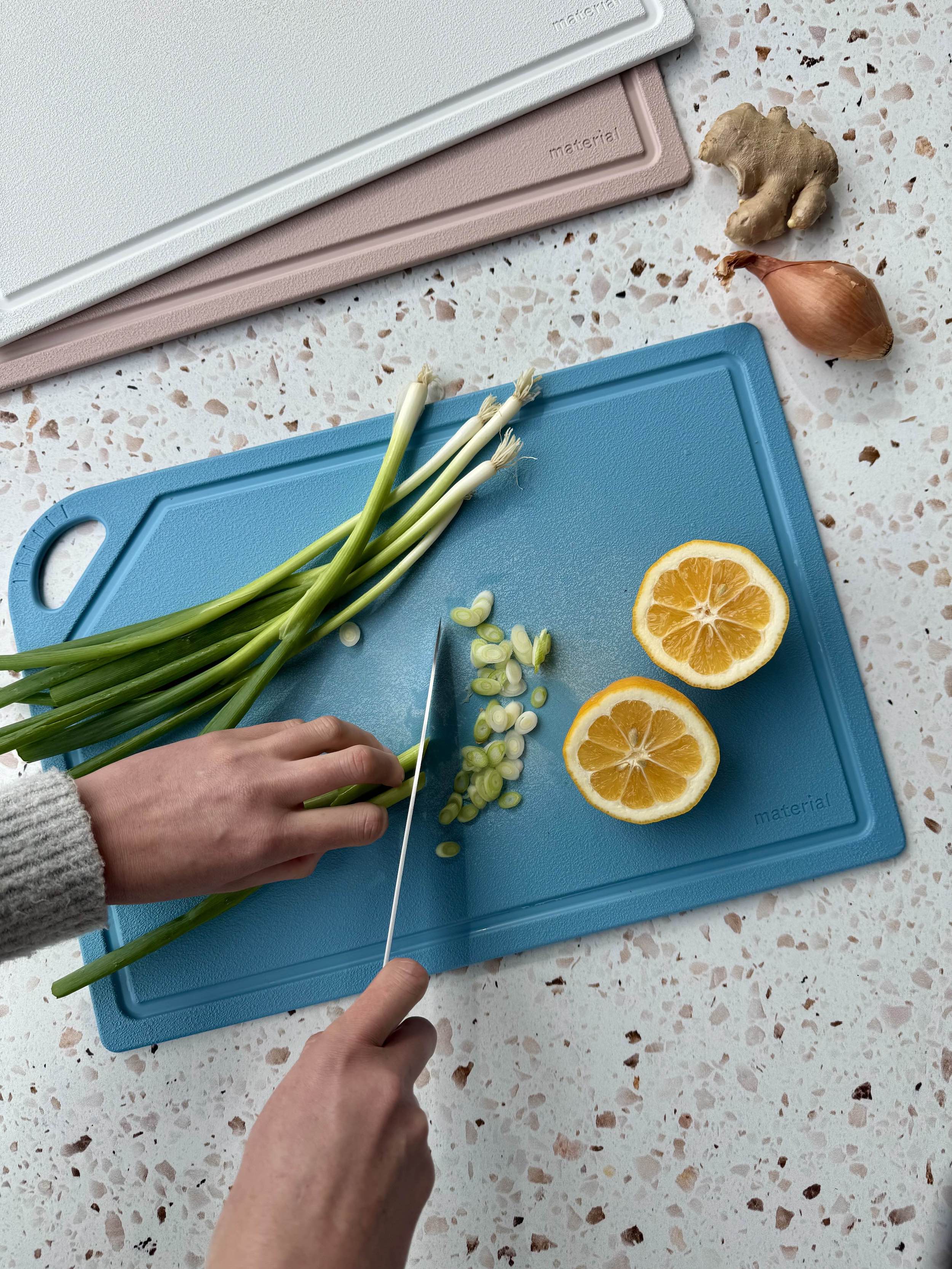 Lay your table for life.