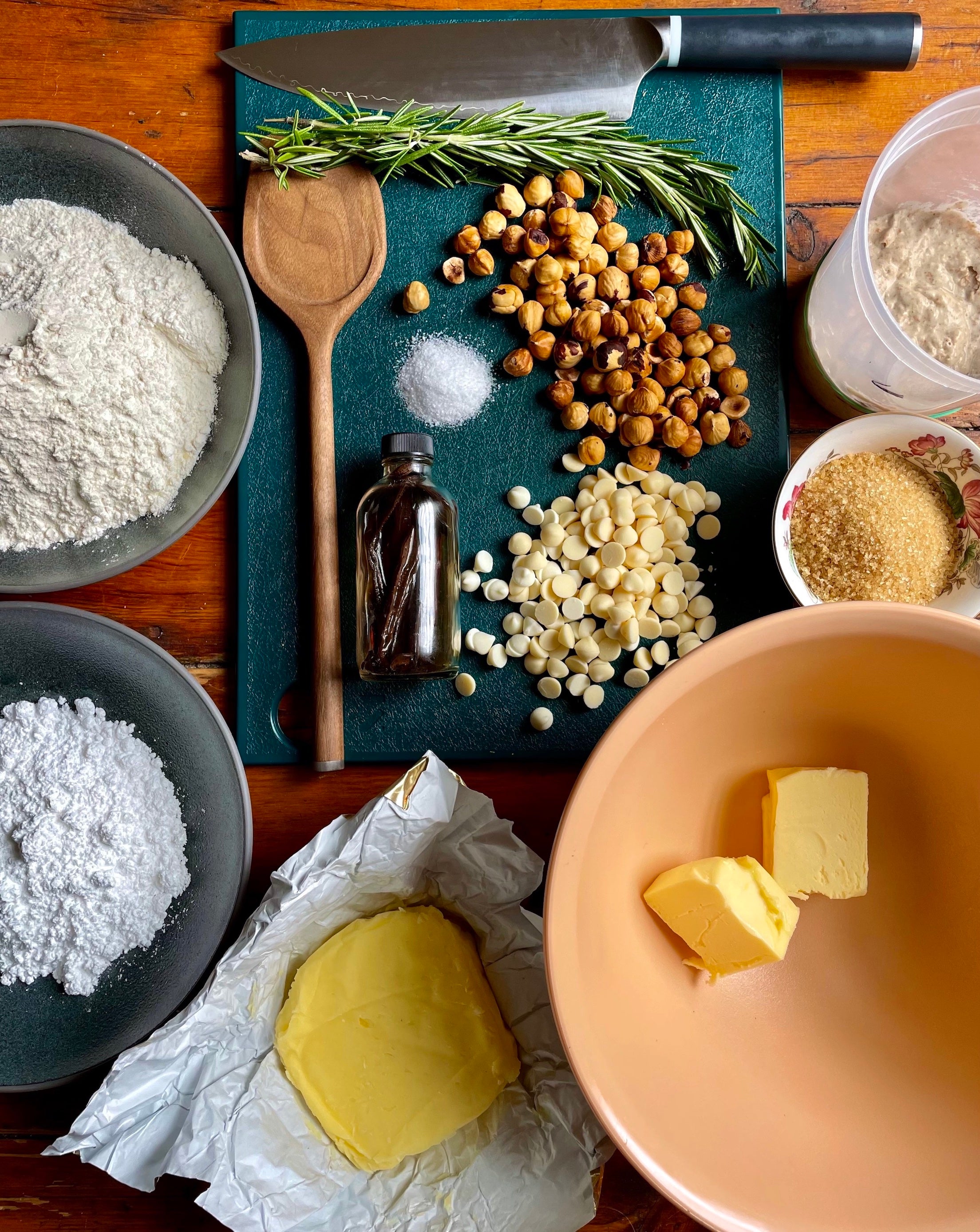 Lay your table for life.