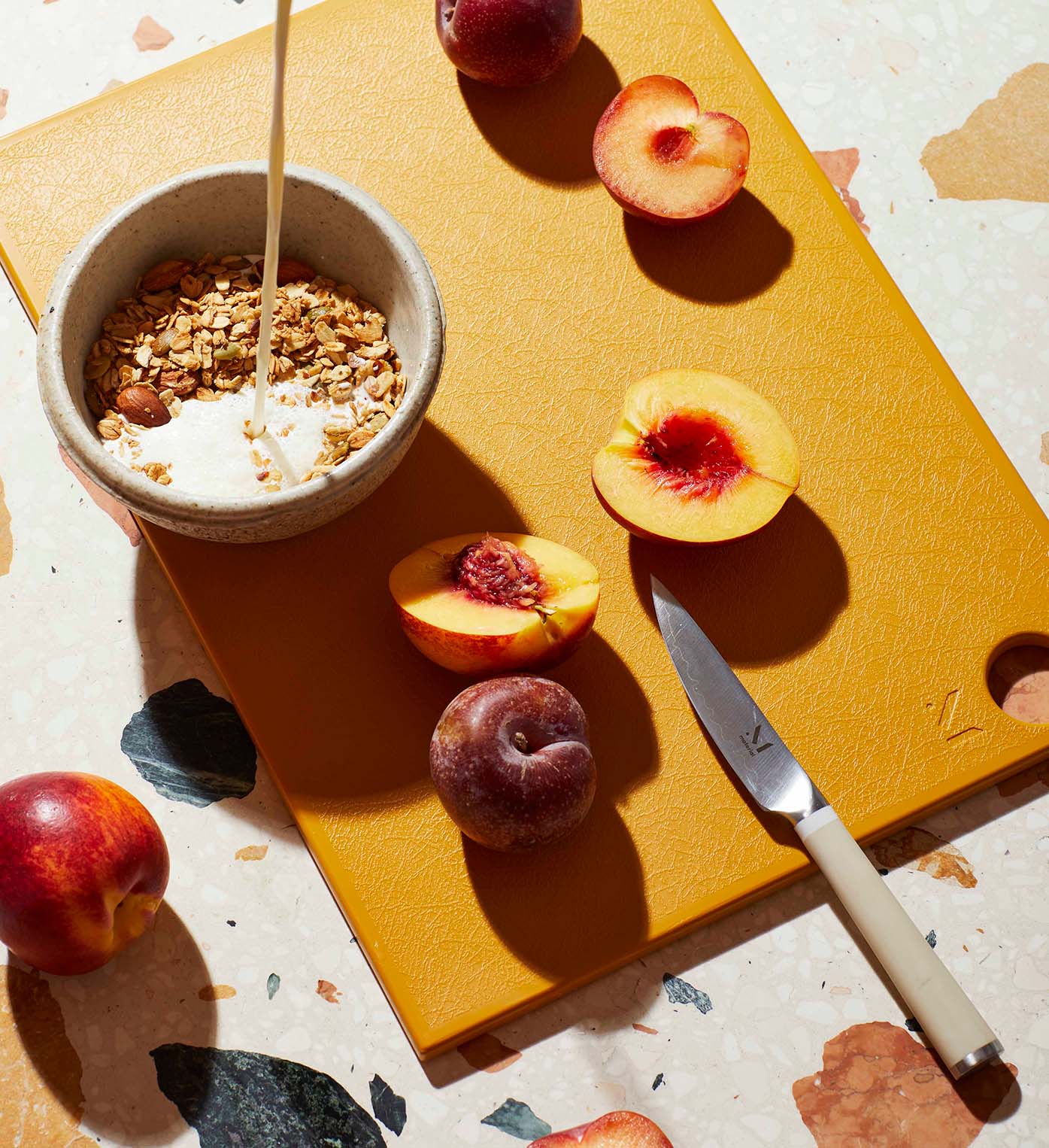 Lay your table for life.