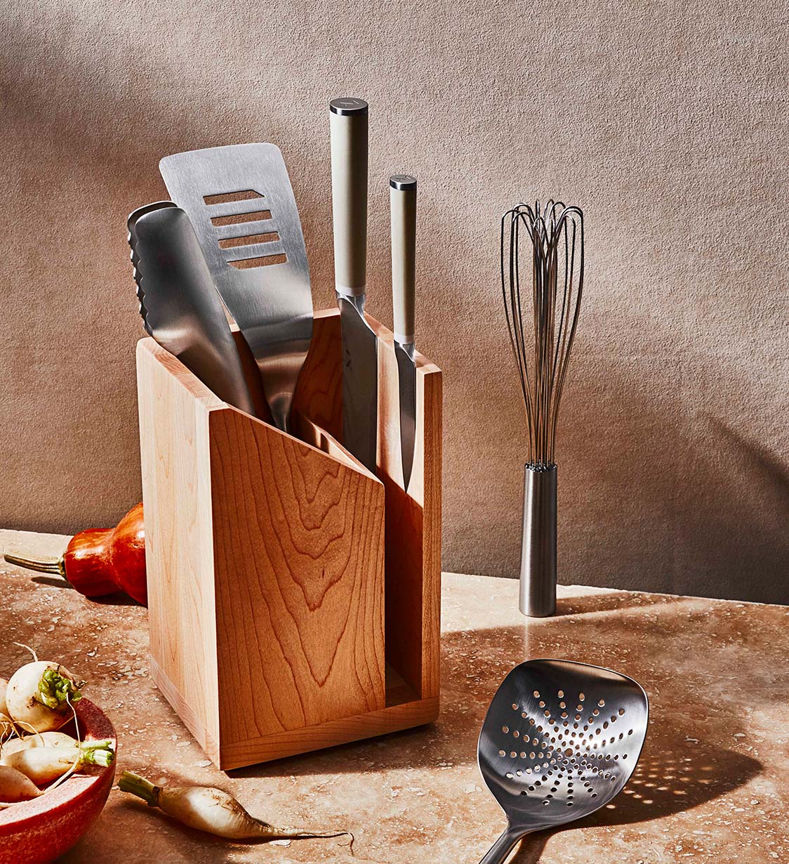 Lay your table for life.