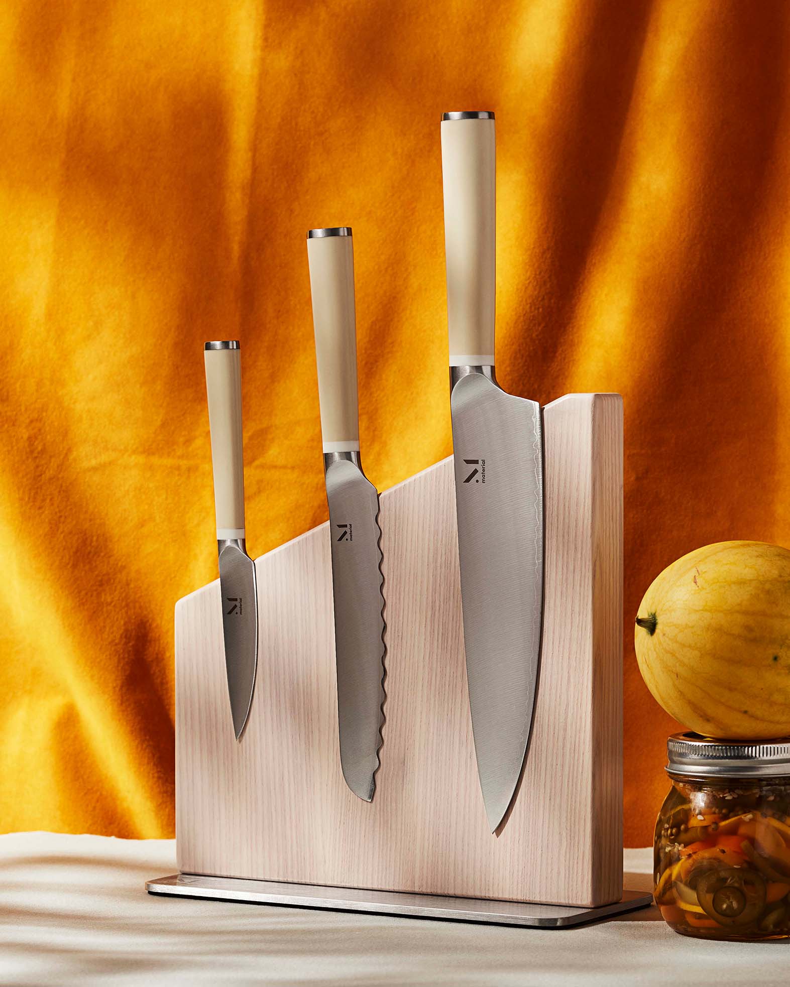 Lay your table for life.