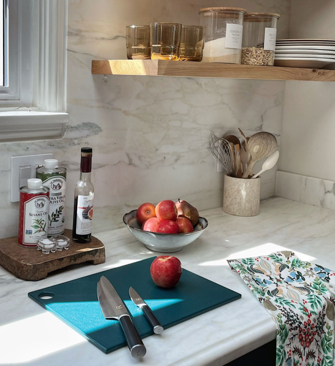 Lay your table for life.