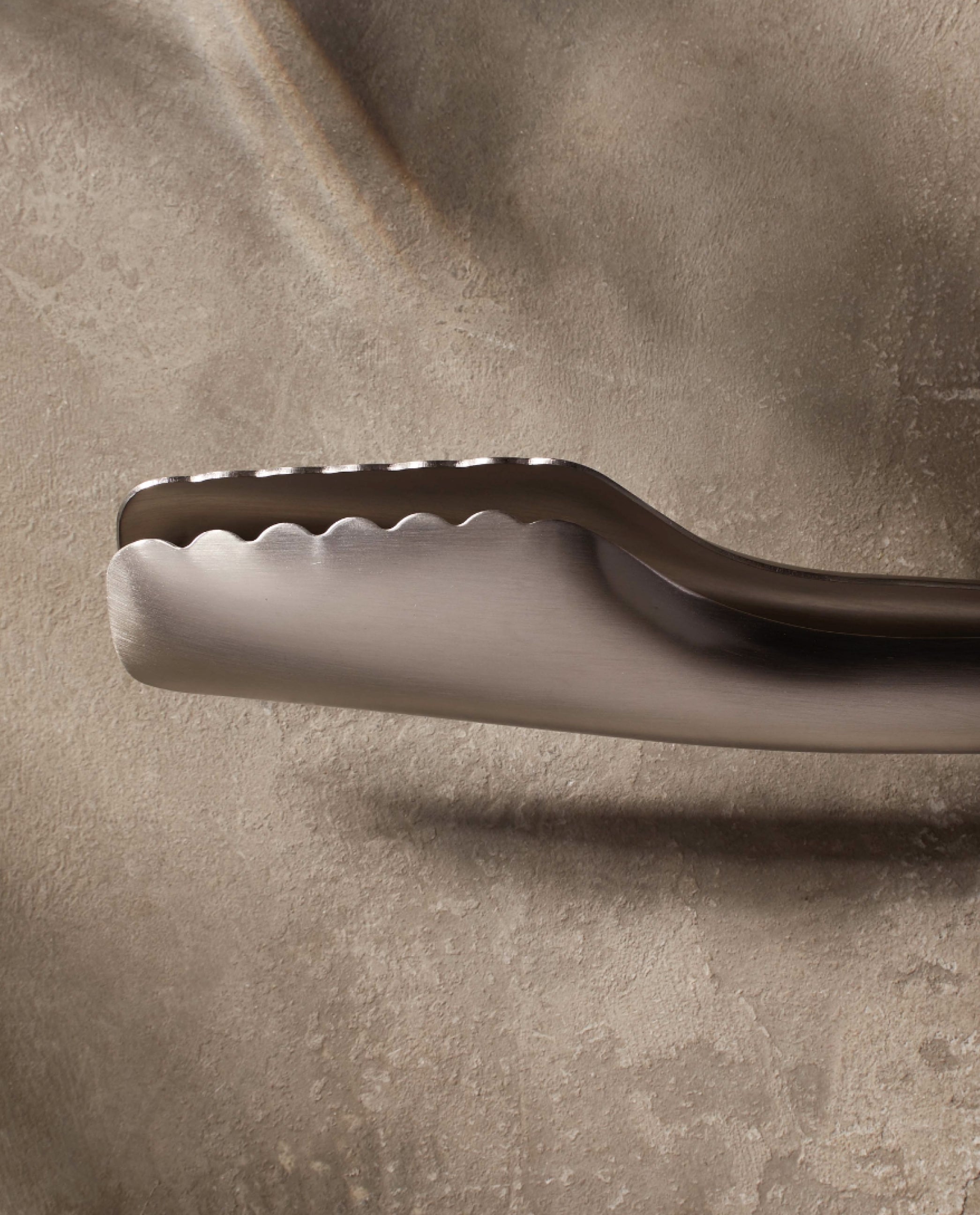 The Only Tongs the-only-tongs